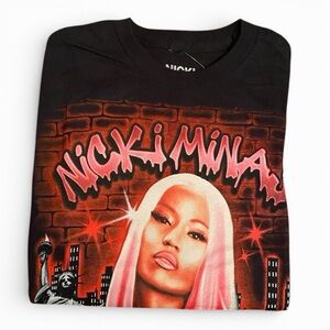 size small Nicki Minaj Graphic T-Shirt
